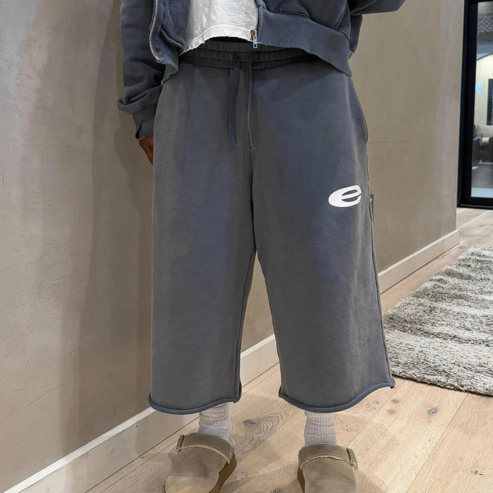 KNEE LENGTH JOGGERS SHORTS MANUFACTURE